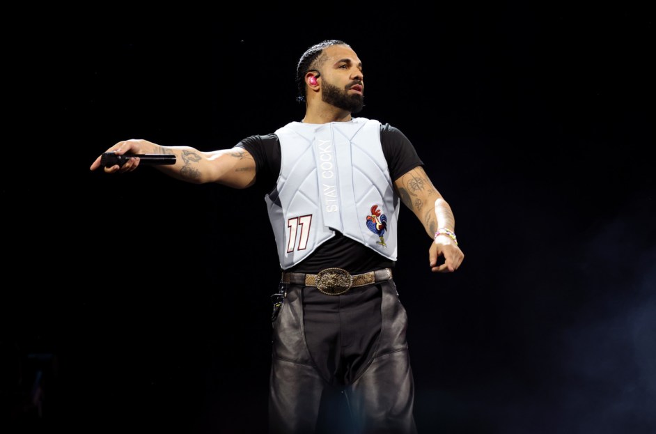 Drake Responds to ‘F—k Kendrick’ Chant at 2025 Wireless Festival: ‘I’ll Drink to That’