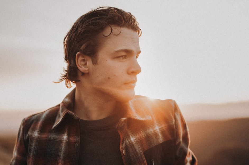 Max McNown Expands ‘Night Diving’ With 11 New Songs: Stream It Now