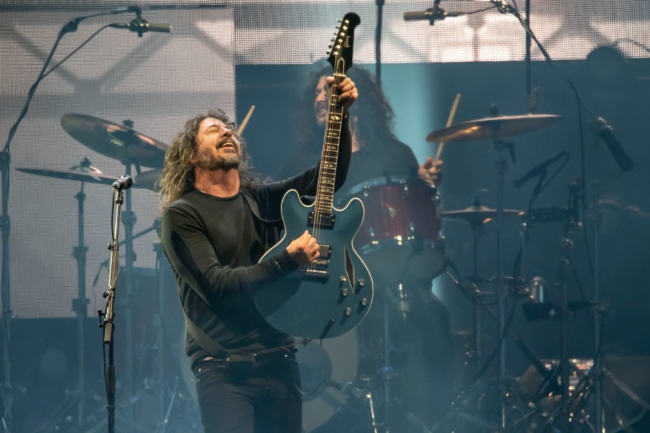 Foo Fighters Deliver Unforgettable Set, 4 Non Blondes Thrill With ‘What’s Up’ on Day 1 of Corona Capital