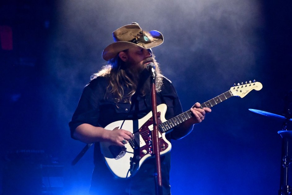 How to Watch the 2025 CMA Awards Online for Free