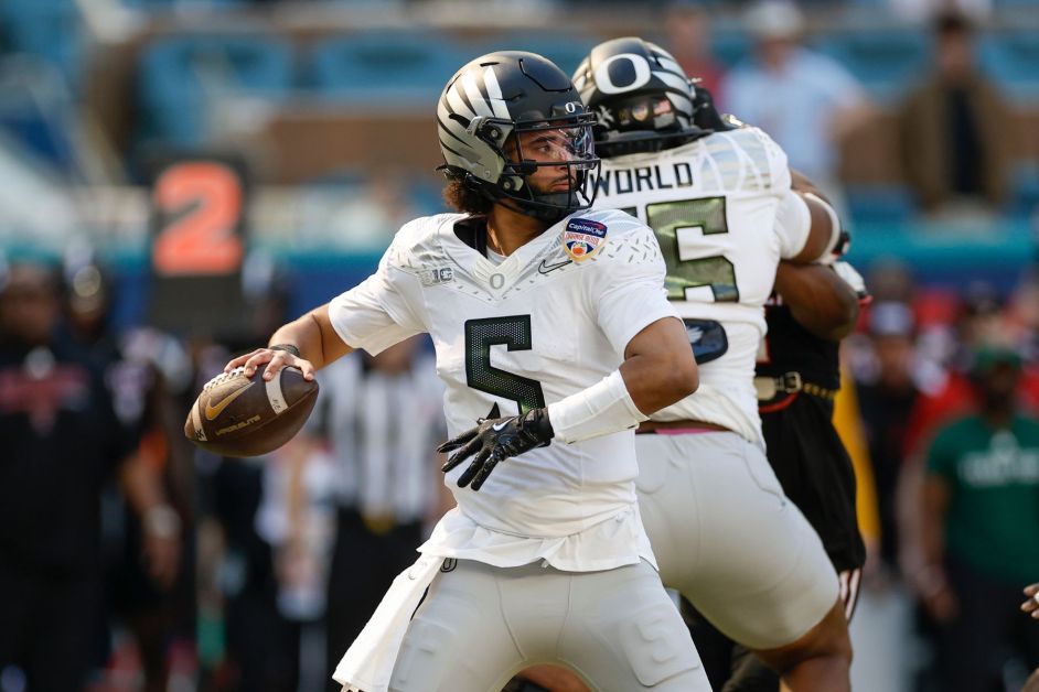 Peach Bowl 2026: How to Watch the Oregon Ducks vs Indiana Hoosiers Game Online for Free