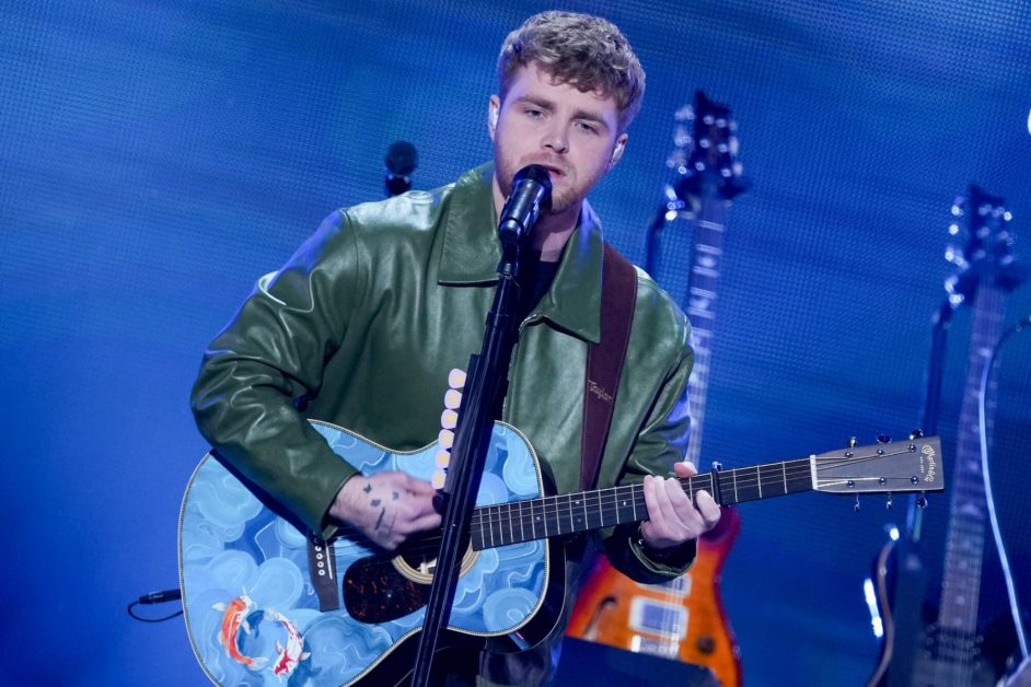 How to Get Affordable Tickets to Alex Warren’s ‘Finding Family on the Road’ 2026 Tour