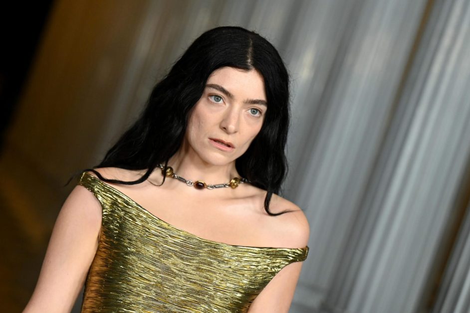 Lorde Donates Six Figures of Her Merch Sales to Minnesota Immigrant Funds: ‘ICE Out’