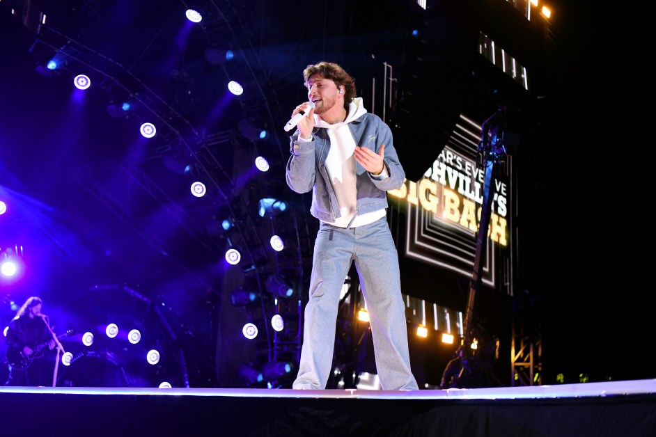 Bailey Zimmerman’s Florida Setlist: Every Song From the Energetic Opening Night