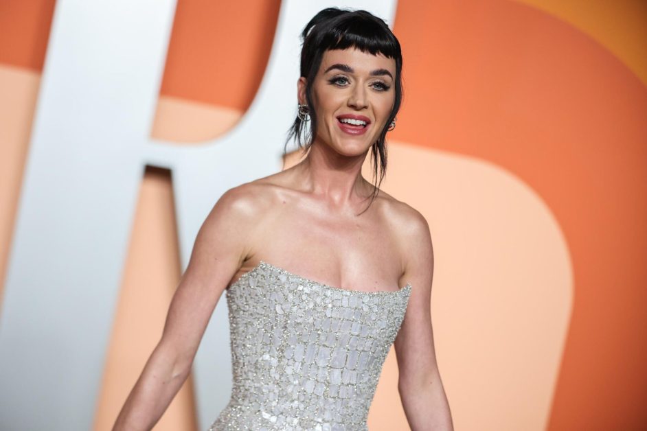 Katy Perry Responds to Fan Struggling With Mental Health & Money Issues on Social Media