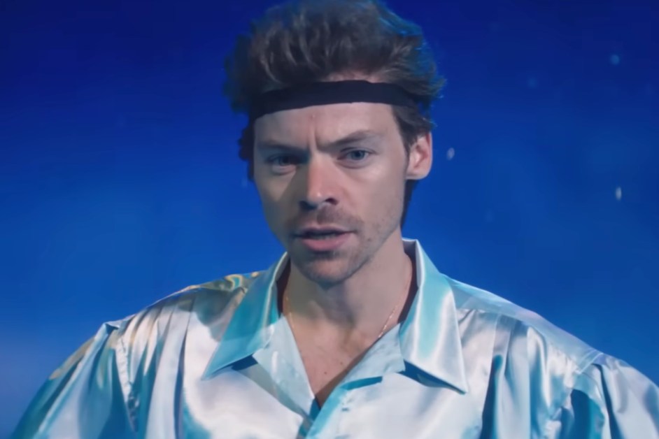 Harry Styles Channels ‘Lord of the Dance’ in Hilarious St. Patrick’s Day ‘SNL’ Sketch Sketch: Watch