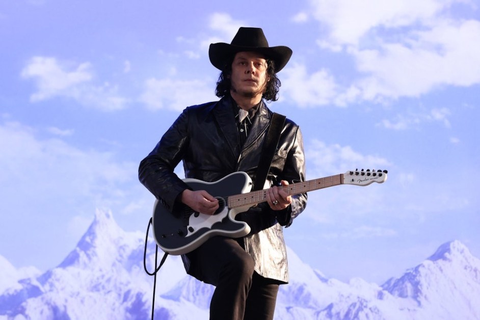 Jack White Hilariously Flubs Guitar Solo in Jack Black’s ‘SNL’ Country Song Sketch: Watch