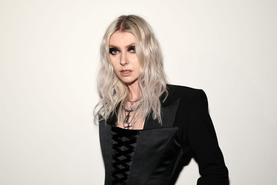Taylor Momsen Spends Night in Mexico City Hospital After Venomous Spider Bite: ‘Poisonous Spiders Are NO BUENO’