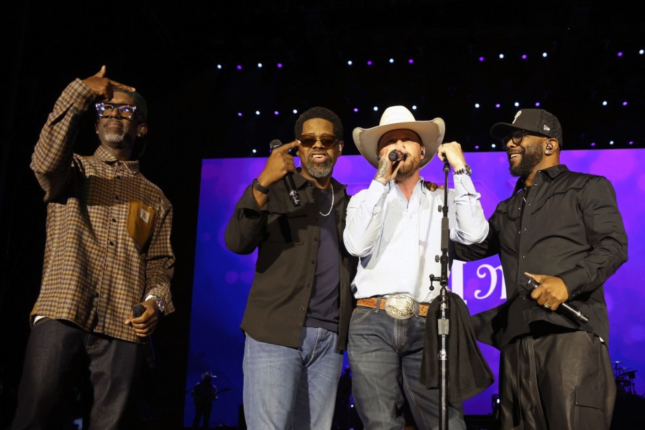 Cody Johnson Brings Out Boyz II Men for ‘On Bended Knee’ at Stagecoach 2026