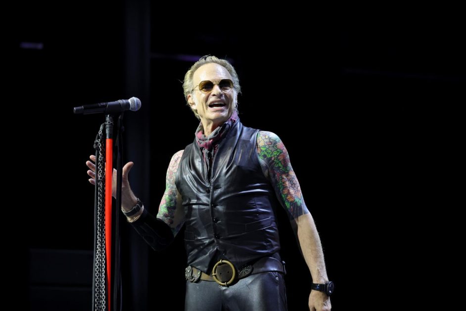 David Lee Roth Joins Teddy Swims at Stagecoach for ‘Jump’