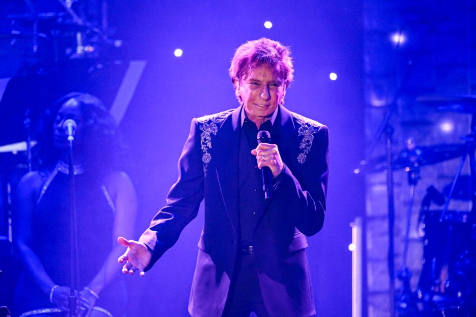 Barry Manilow Postpones May Las Vegas Shows Amid Cancer Recovery