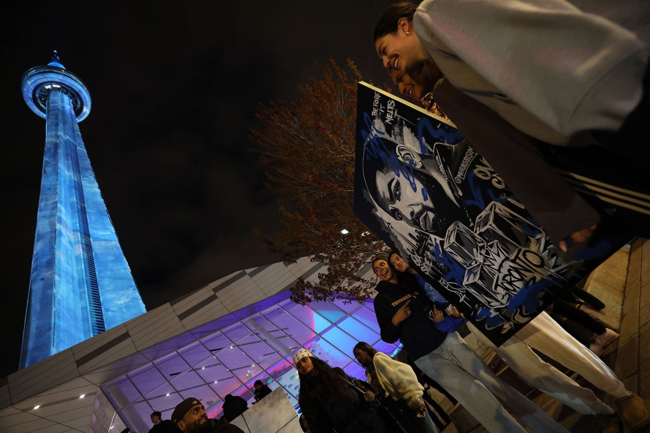 Here’s How Toronto Celebrated Drake’s ‘Iceman’ Release