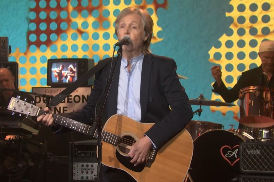 Paul McCartney Performs ‘Band on the Run,’ ‘Coming Up’ & ‘Days We Left Behind’ on ‘SNL’ Season Finale