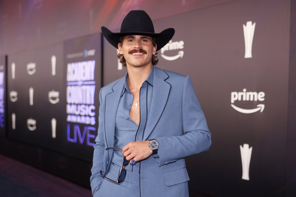 ‘Brunette’ Brings Tucker Wetmore to No. 1 on the Country Airplay Chart for the First Time