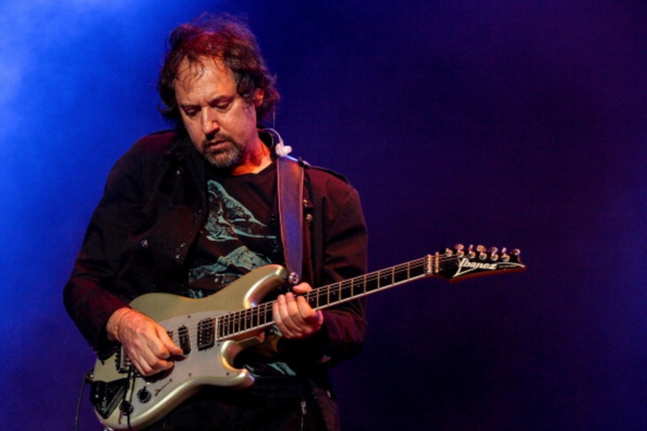 Former Caifanes Guitarist Alejandro Marcovich in a Coma Following a Stroke, His Family Reports