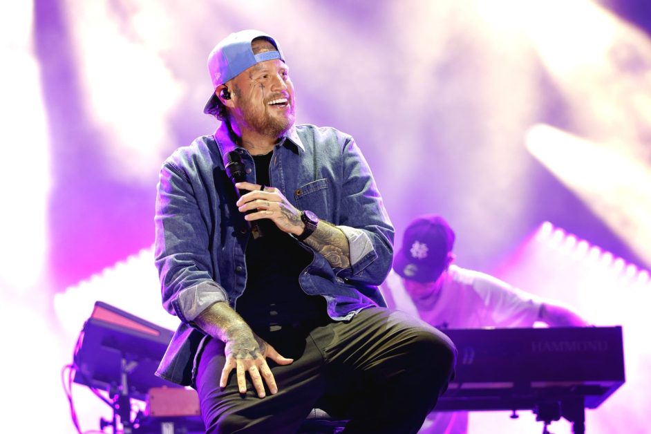 Jelly Roll Busts Out His Down Home Cover of Miley Cyrus’ ‘Flowers’ at Spotify House Gig in Nashville