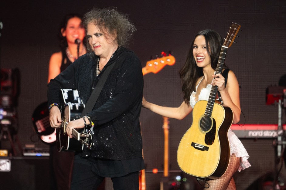 Olivia Rodrigo Debuts ‘What’s Wrong With Me’ With The Cure’s Robert Smith at Primavera Sound