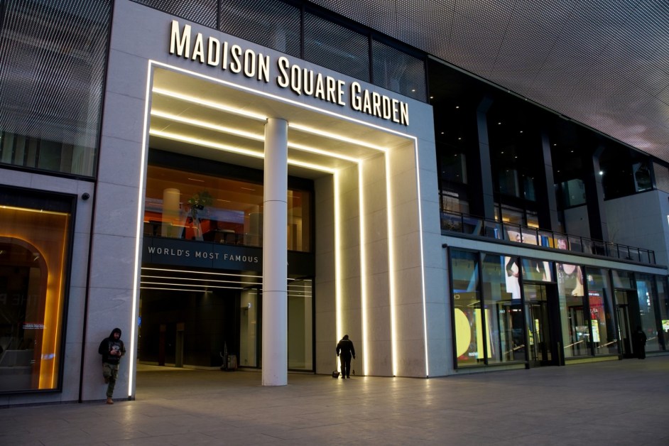 Fan Dies After Falling From Balcony During Goose Concert at Madison Square Garden