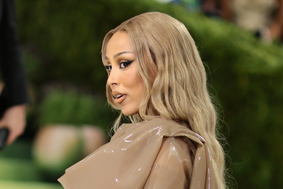 Doja Cat Slams Alleged Song Leaks, Is ‘Disappointed’ in Fans for Thinking They’re Legit: ‘F–k AI’