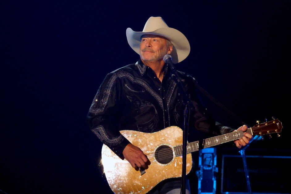Alan Jackson’s Final Concert: His Past Label Heads ‘Remember When’ They Worked With the Country Superstar