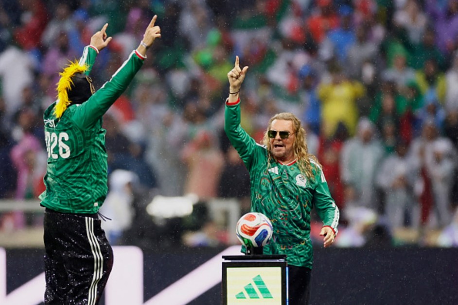 Maná Delivers Rock Version of José Alfredo Jiménez’s ‘El Rey’ for Mexico-England Match’s Halftime Show