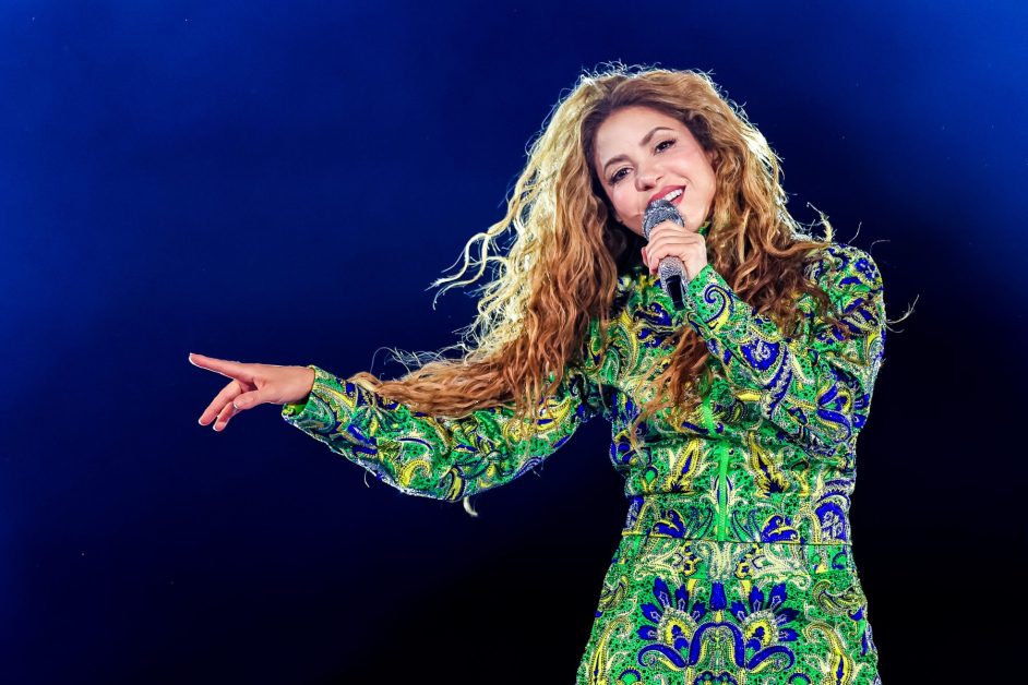Shakira Gifts Brooklyn Show Tickets to World Cup Workers, Venezuela Relief Volunteers & More Uplifting Moments in Latin Music
