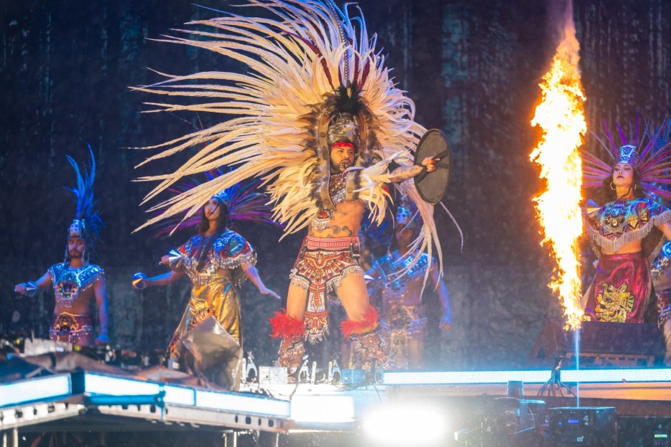 Grupo Firme Breaks Record at Mexico City’s GNP Seguros Stadium: 5 Best Moments