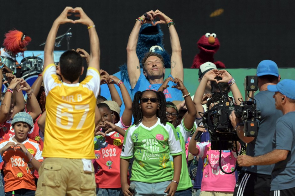 Coldplay’s ‘We Dance’ Closes 2026 World Cup Halftime Show With The Muppets, PS22 Chorus & More