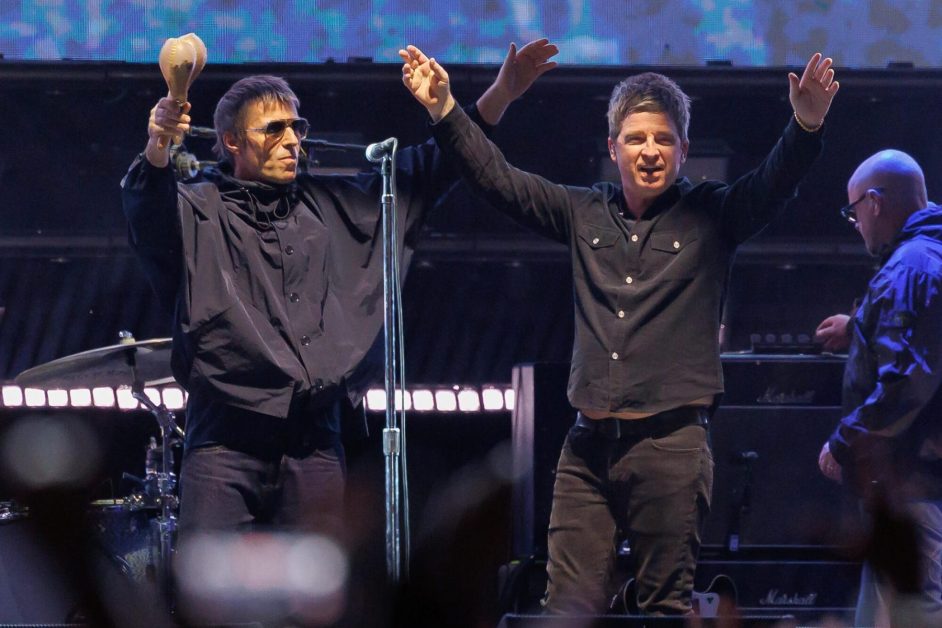 Oasis’ ‘Wonderwall’ Returns to Hot 100 After 30 Years Thanks to World Cup