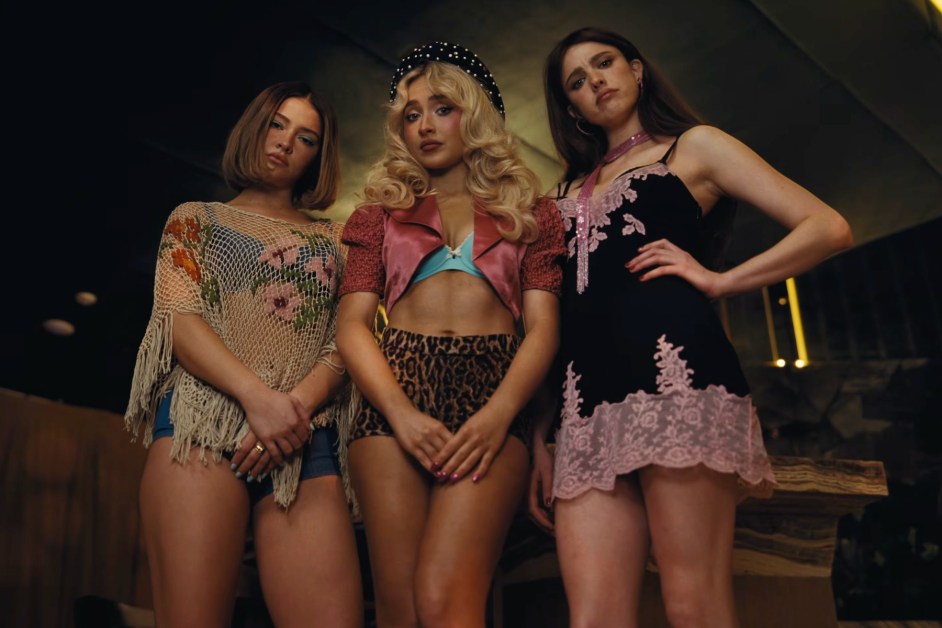 Watch Madelyn Cline’s Reaction to Sabrina Carpenter’s ‘House Tour’ VMA Nomination: ‘I’m Sweating!’