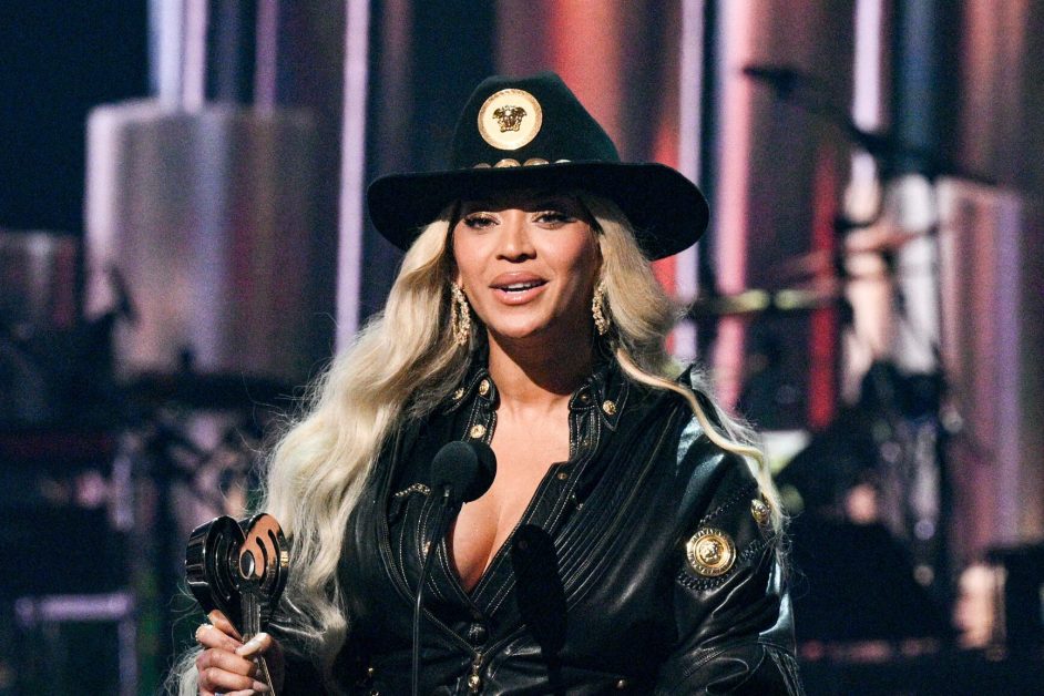 Beyoncé Pays Tribute to Dolly Parton for Her ‘Profound Impact on the World’