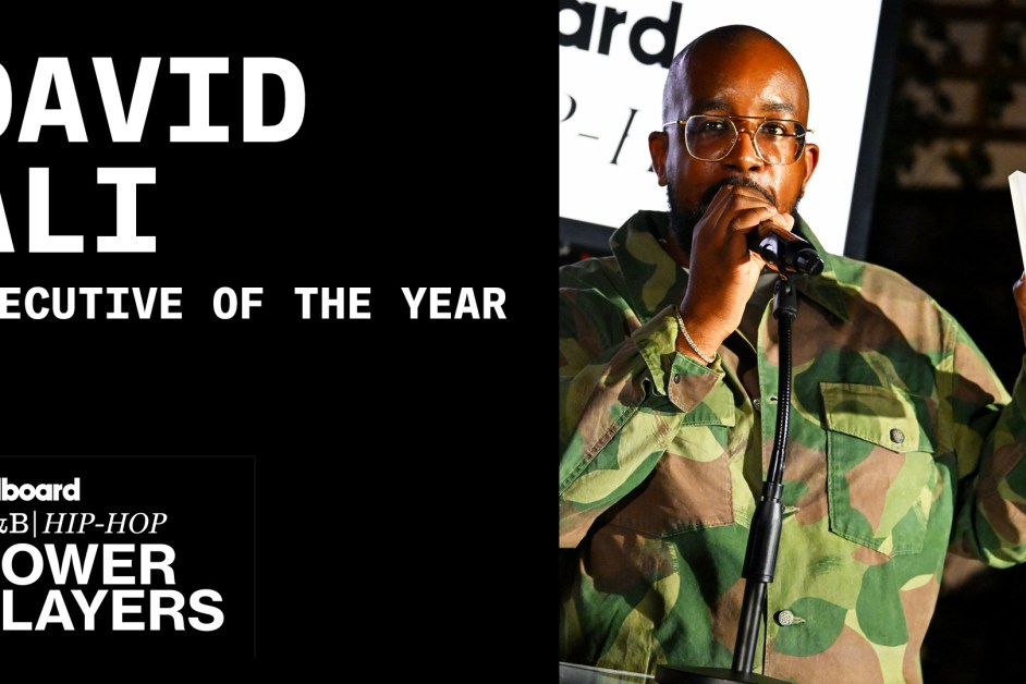 David Ali Accepts Executive of the Year From Gail Mitchell | R&B Hip-Hop Power Players 2026