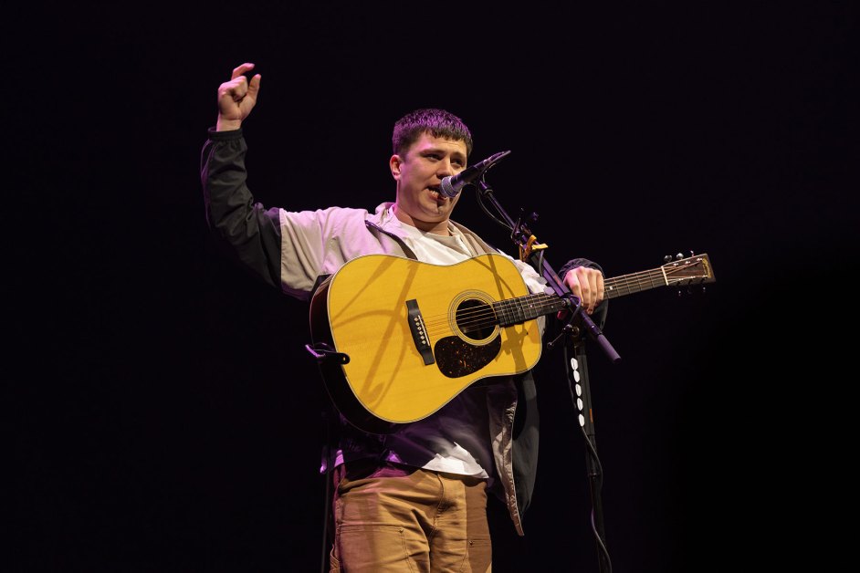Former Ed Sheeran Opener Aaron Rowe Defends Singer Amid Macklemore Tour Fallout