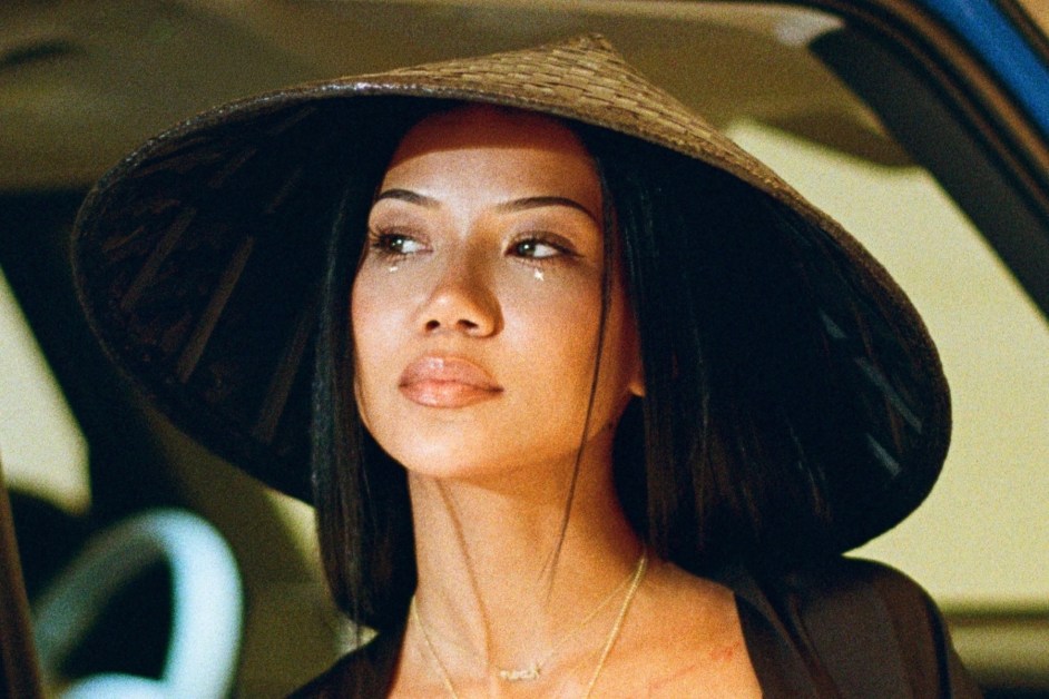 Jhené Aiko Achieves First No. 1 Album on Billboard 200 With ‘Westside Whimsy’