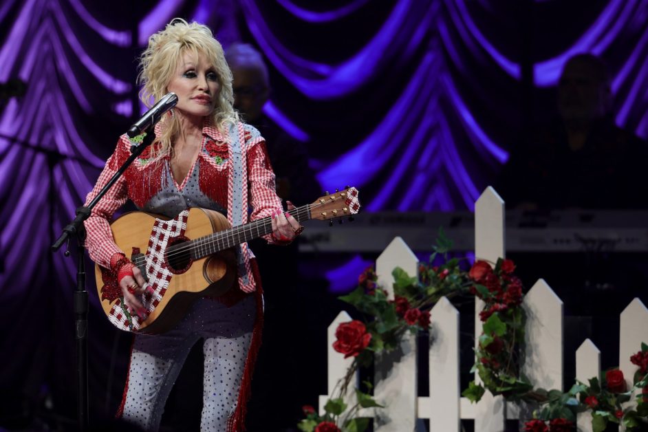 Dolly Parton Carefully Planned Her Estate to Avoid Family ‘Mess.’ A Legal Fight Is Brewing Anyway