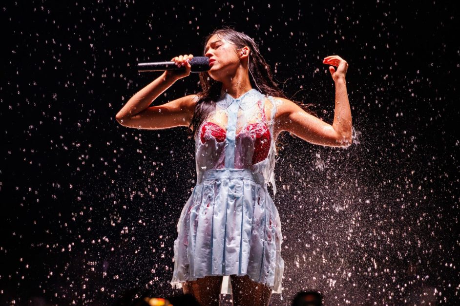 Olivia Rodrigo’s Unraveled Tour Opener Blooms Into a Rock Show for All, With Hit After Hit: 5 Best Moments