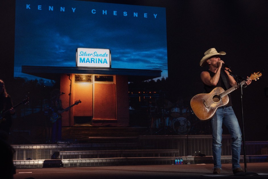 Kenny Chesney Welcomes Fans Into ‘Silver Sands Marina’ During Intimate Nashville Show: 5 Best Moments