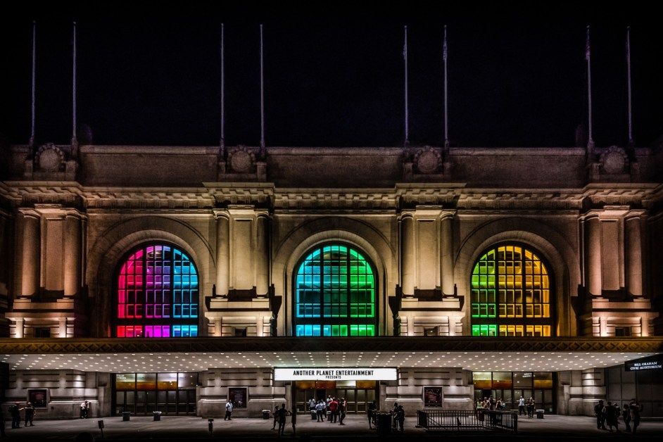 How San Francisco’s Bill Graham Civic Auditorium Carries Namesake’s Independent Spirit
