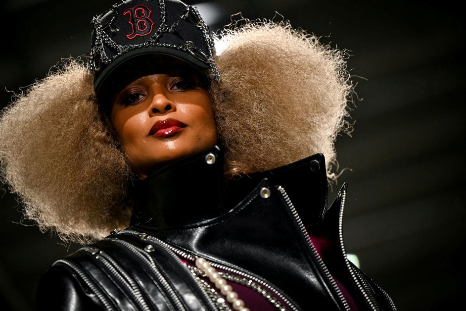 Ciara Walked the Paris Runway Three Times This Weekend — While Pregnant With Baby No. 5