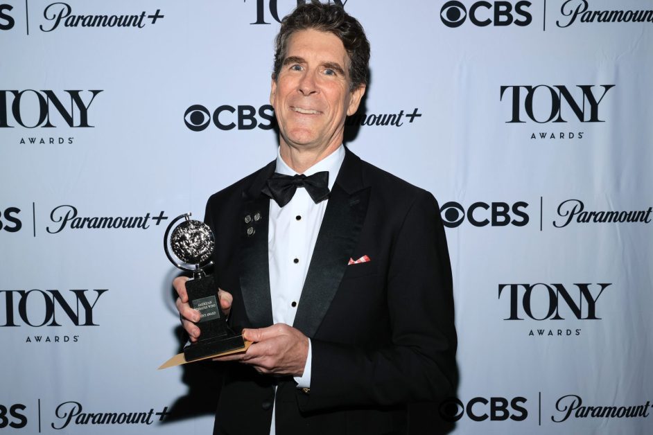 ‘Schmigadoon!’ Creator Cinco Paul to Receive the ASCAP Foundation Richard Rodgers New Horizons Award