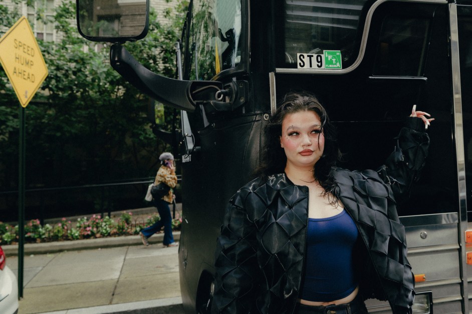 Lola Young Announces 2027 Everything Begins North American Tour