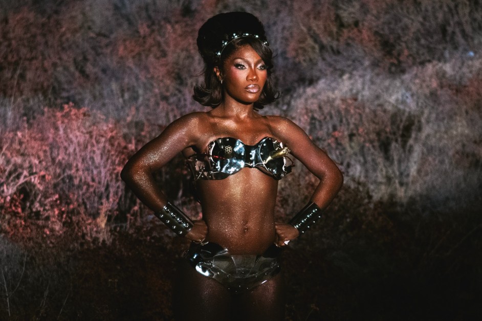 Doechii Brings Back Her Swamp Sessions for Thunderous ‘Bombs’ Single & Doja Cat Loves It