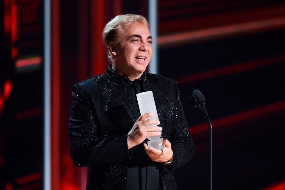 Cristian Castro Accepts the Billboard Lifetime Achievement Award ‘In the Name of Romantic Love’