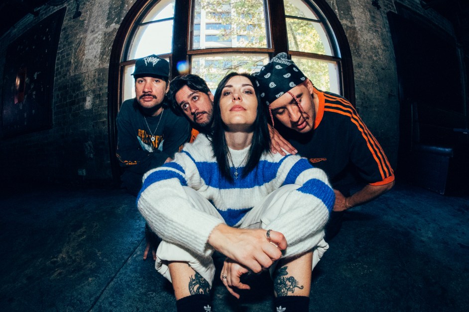Stand Atlantic Bag First ARIA No. 1 With ‘GODBREATH’